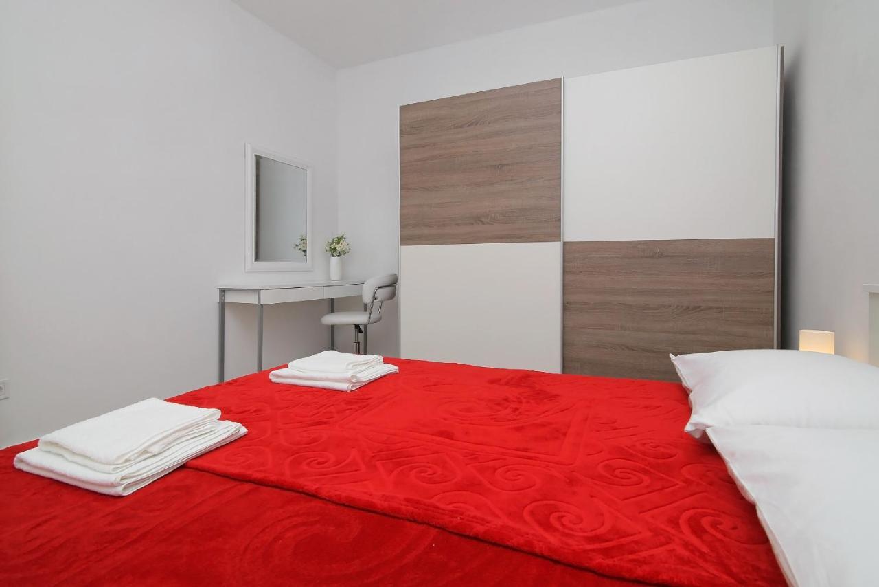 Apartments M&P มลินี ภายนอก รูปภาพ